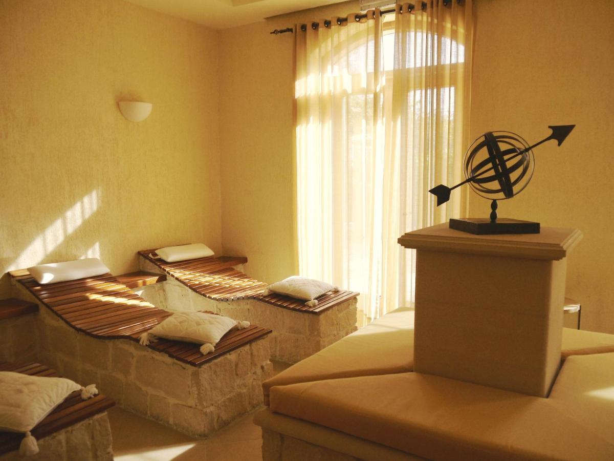 2 Bedroom Apartment Thalassa With Sea And Sunset Views, Aphrodite Hills Resort Kouklia Bagian luar foto